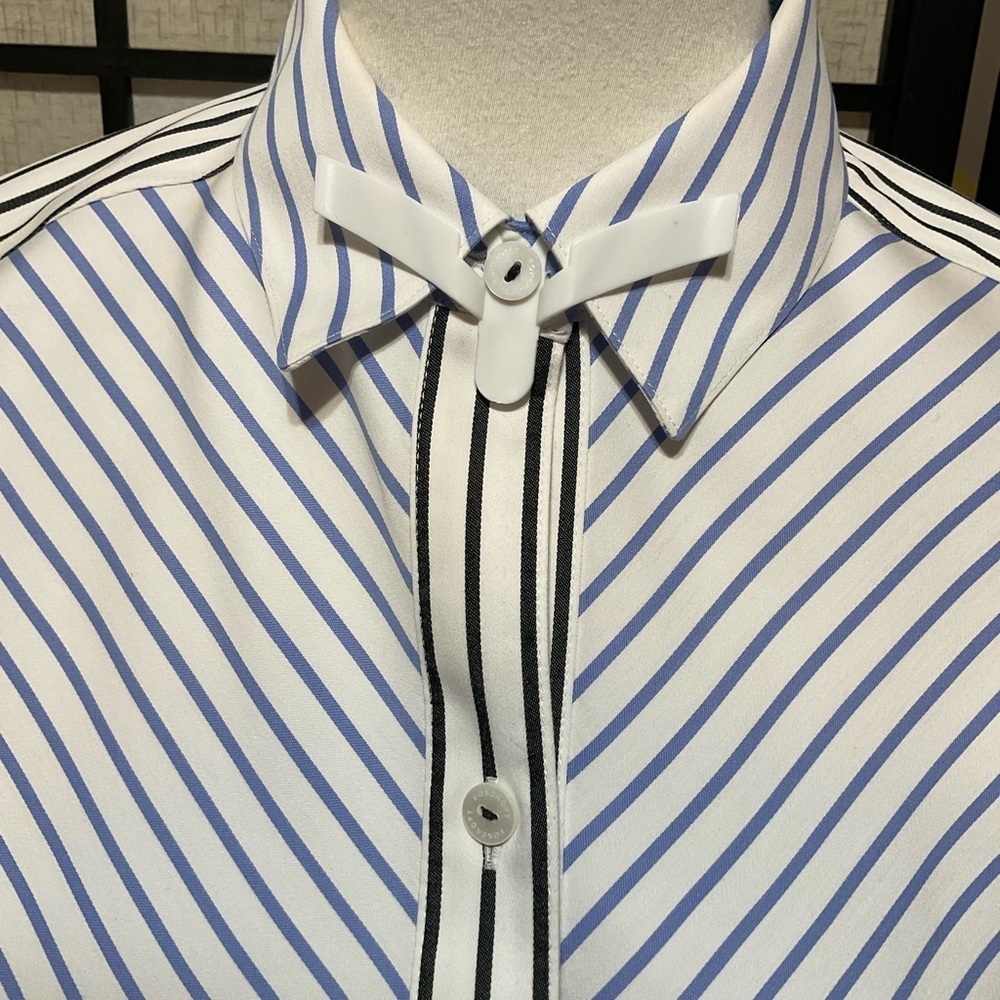 FoxCroft Ladies Shirt New Without Tags Size 4 - Picture 5 of 7